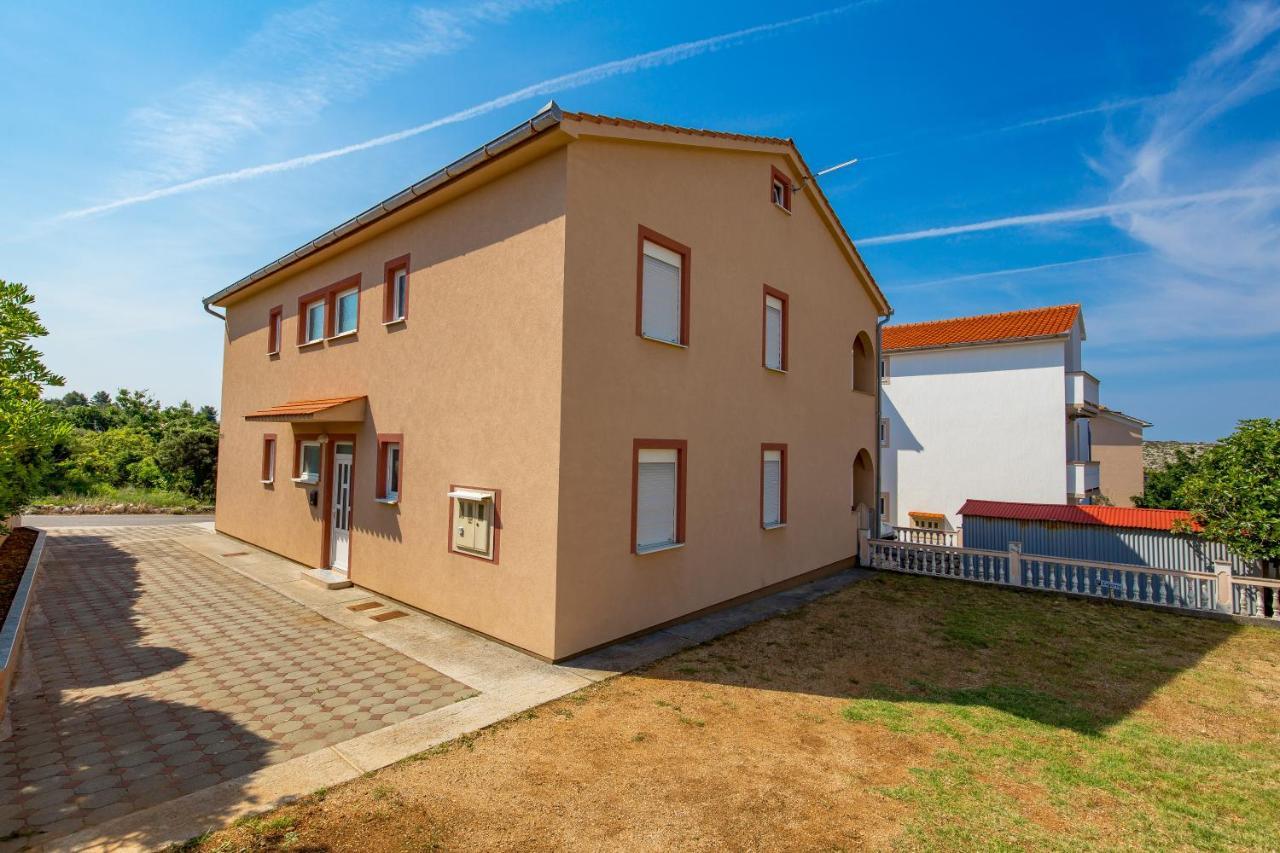 Apartment Tonka Barbat na Rabu Esterno foto