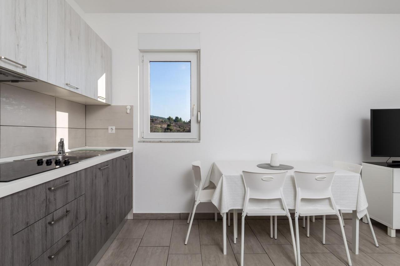 Apartment Tonka Barbat na Rabu Esterno foto