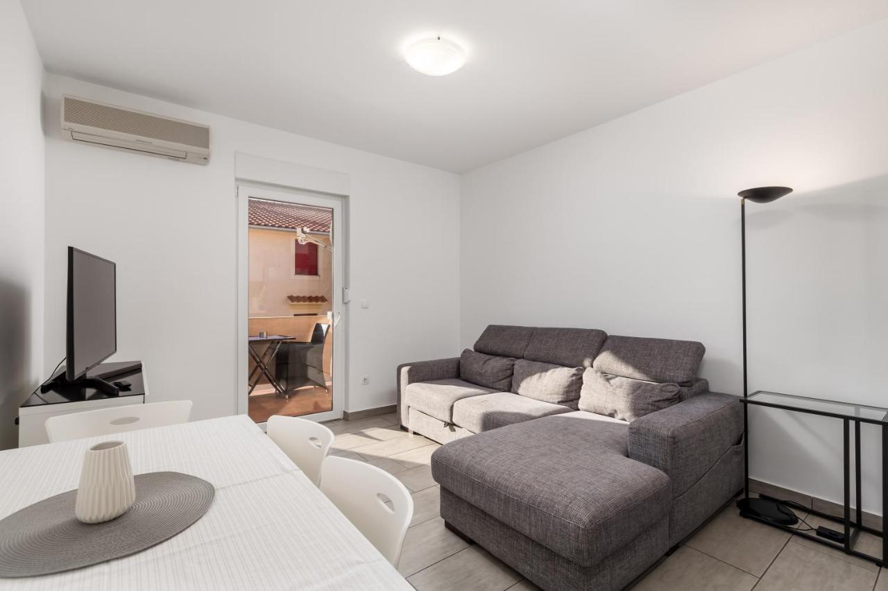 Apartment Tonka Barbat na Rabu Esterno foto